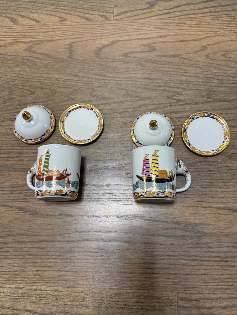 Porcelain Nautical-Design Lidded Tea Cups - White with Multicolor Accents